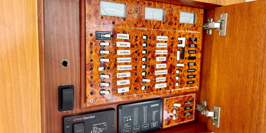 Wim van der Valk Continental III 37.00 Flybridge