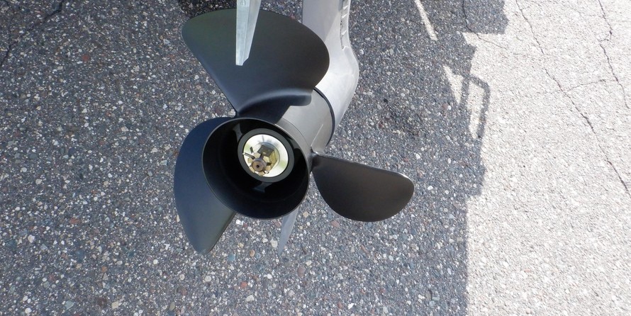 Smoker Craft Legacy Ultima 182