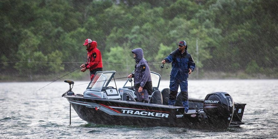 Tracker Targa V-18 WT