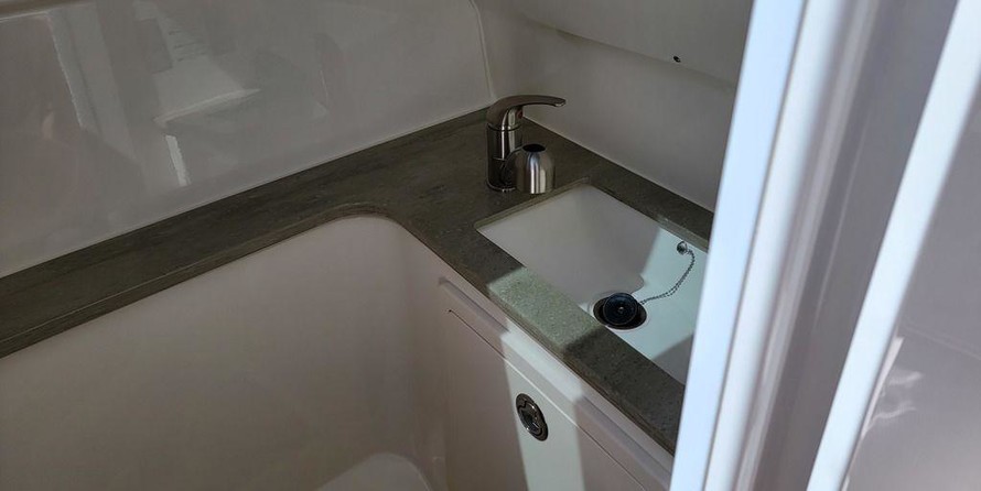 Boston Whaler 320 Vantage