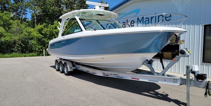Boston Whaler 320 Vantage