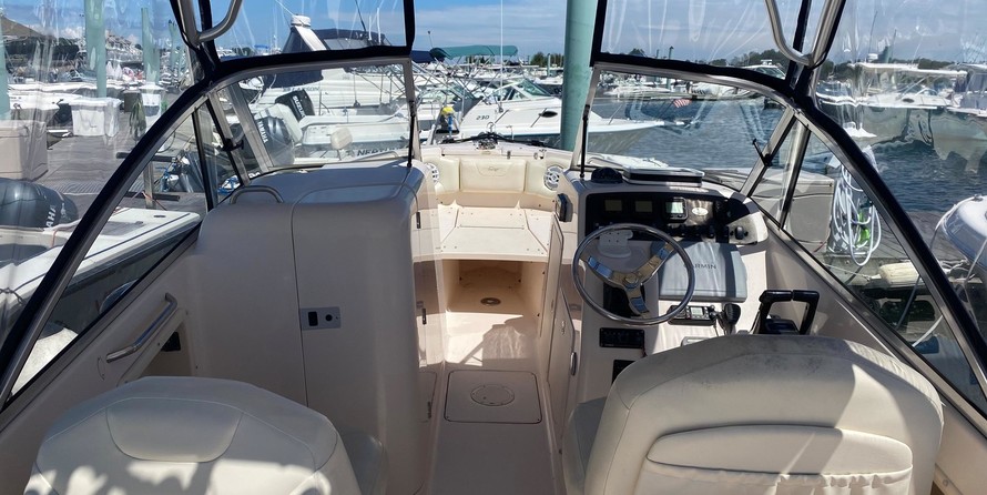 Grady-White Freedom 275