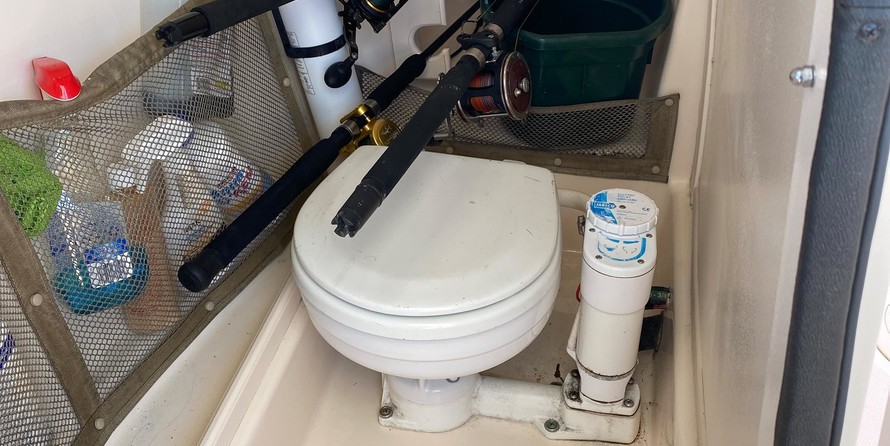 Grady-White Freedom 275