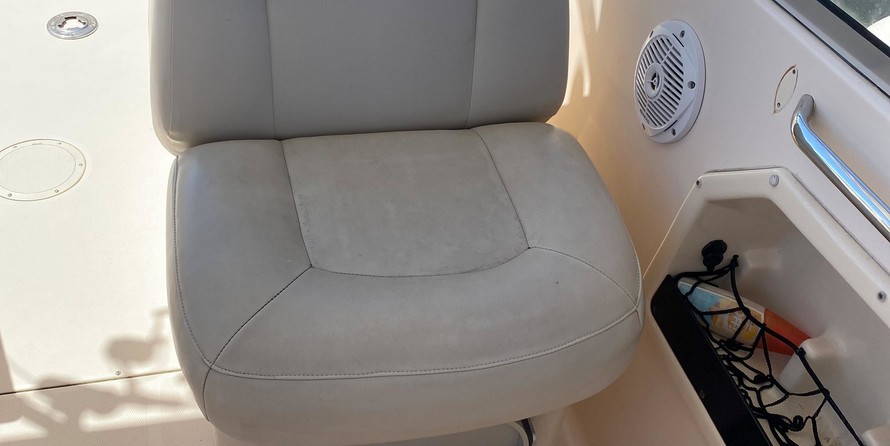 Grady-White Freedom 275