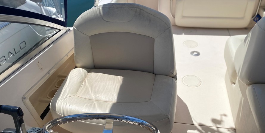 Grady-White Freedom 275