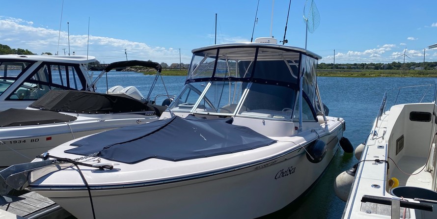 Grady-White Freedom 275