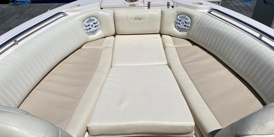 Grady-White Freedom 275