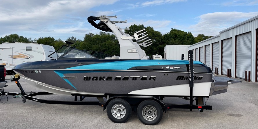 Malibu Wakesetter 22 VLX
