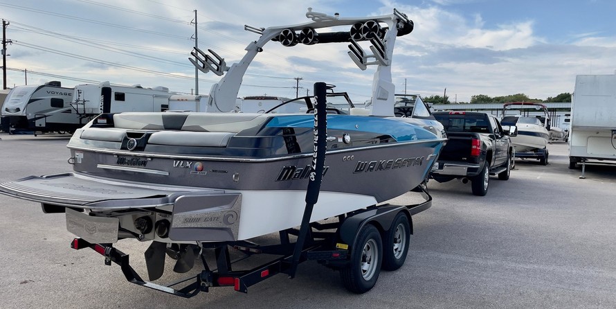 Malibu Wakesetter 22 VLX