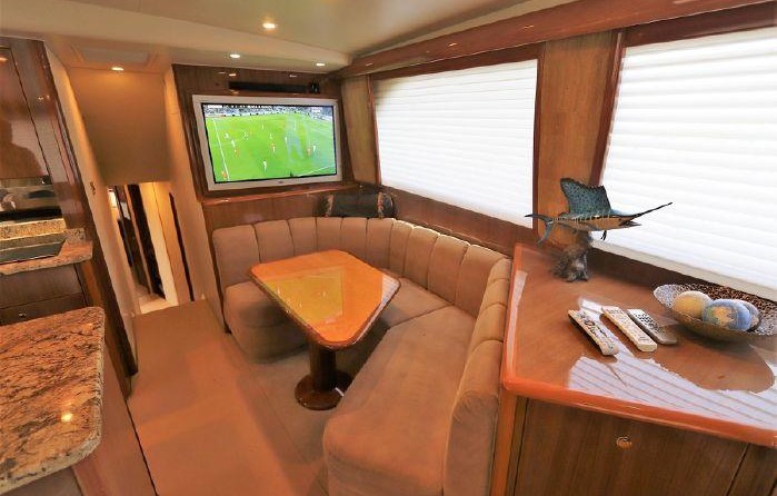 Sea ray 56 sedan bridge