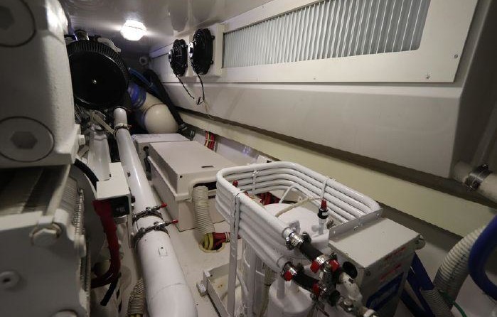 Sea ray 56 sedan bridge