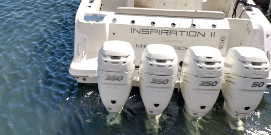 Boston Whaler 420 Outrage
