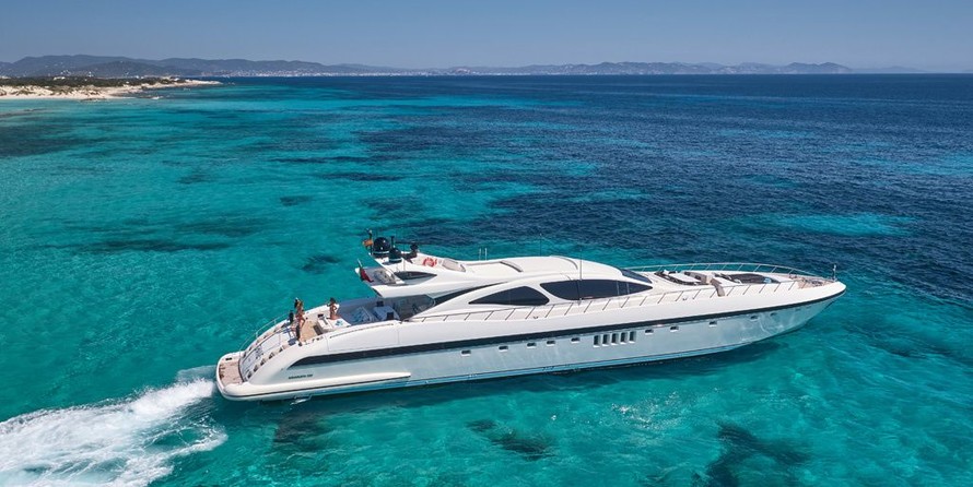 Overmarine Mangusta 130