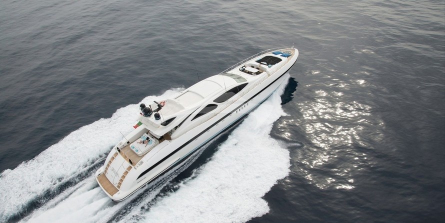 Overmarine Mangusta 130