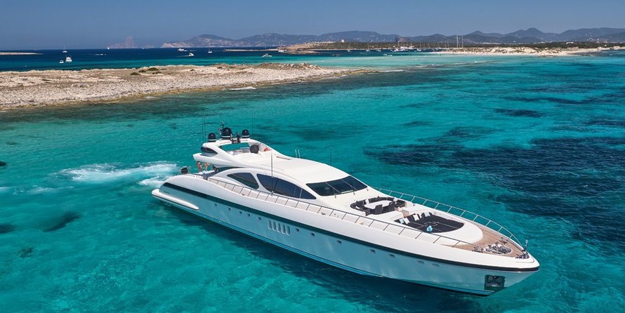 Overmarine Mangusta 130