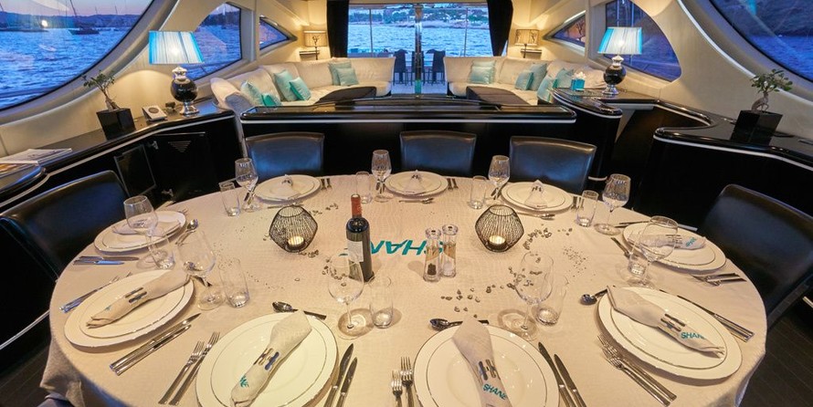 Overmarine Mangusta 130