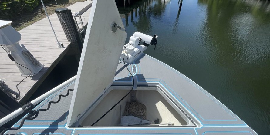 Hewes 16.9 redfisher