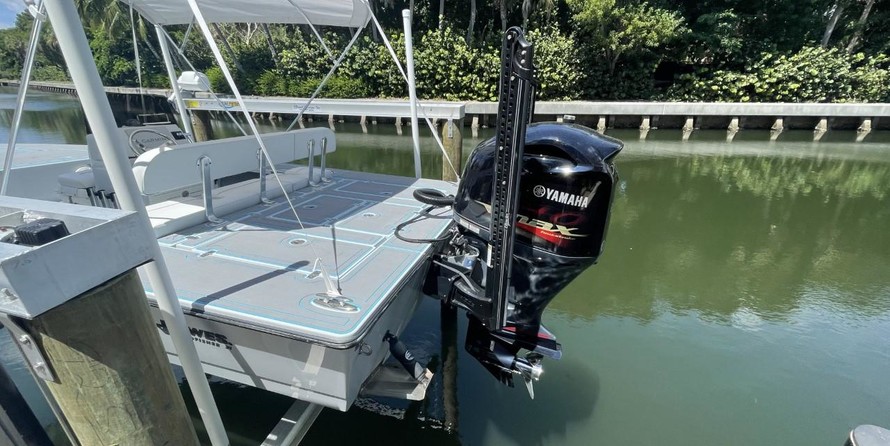 Hewes 16.9 redfisher