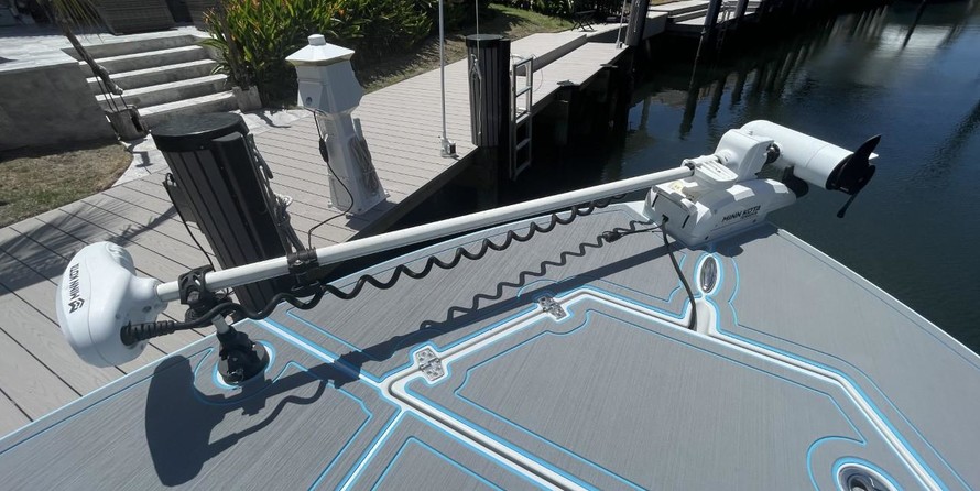 Hewes 16.9 redfisher