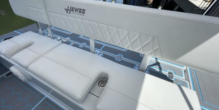 Hewes 16.9 redfisher