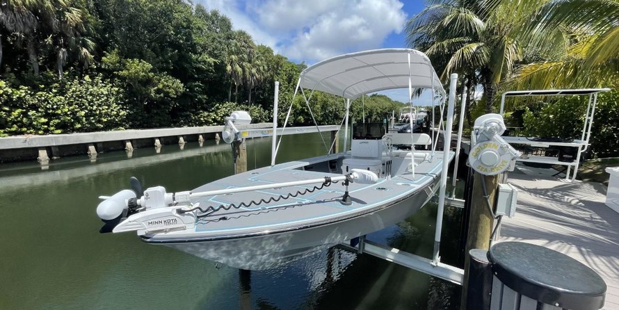 Hewes 16.9 redfisher