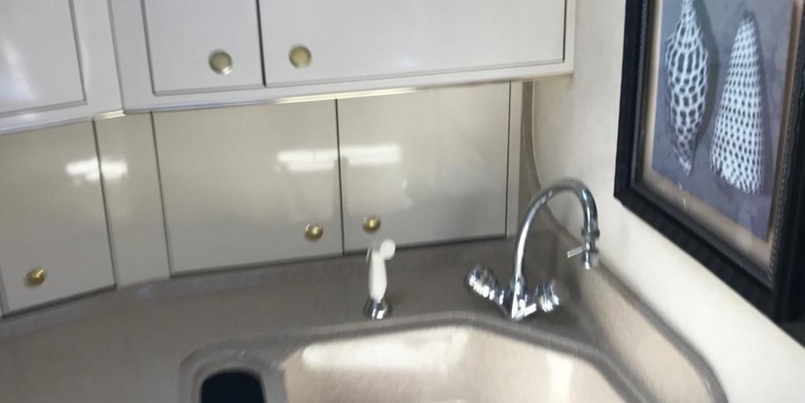 Sea Ray Sundancer 40