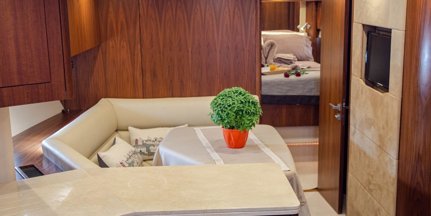 Sunseeker 73 Manhattan