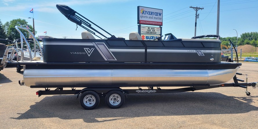 Viaggio Lago 22Q Tripletoon With A 250HP Honda Motor
