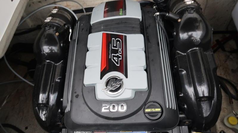 Hurricane 188 sport sundeck