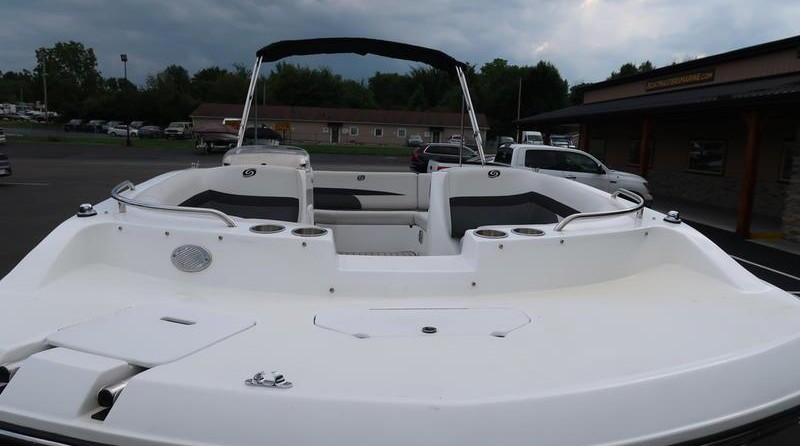 Hurricane 188 sport sundeck