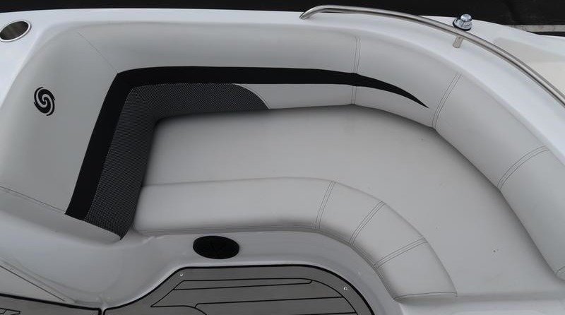 Hurricane 188 sport sundeck