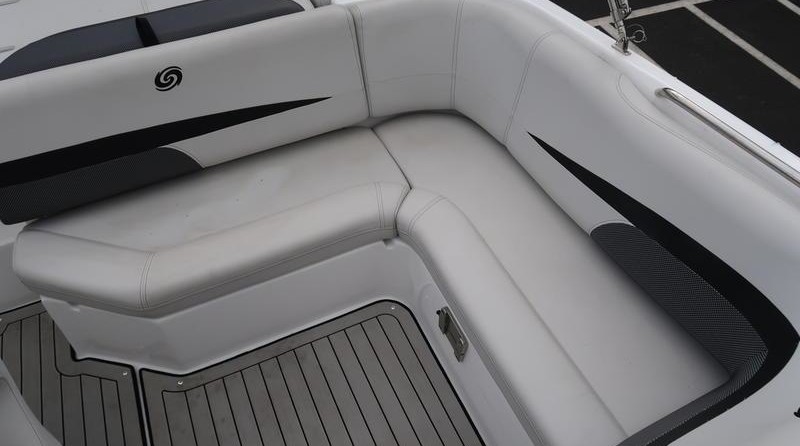 Hurricane 188 sport sundeck