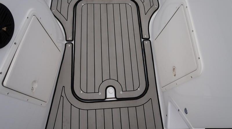 Hurricane 188 sport sundeck