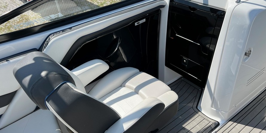 Yamaha 242 LIMITED S E-SERIES