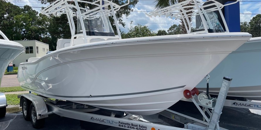 228 Sea Fox Commander