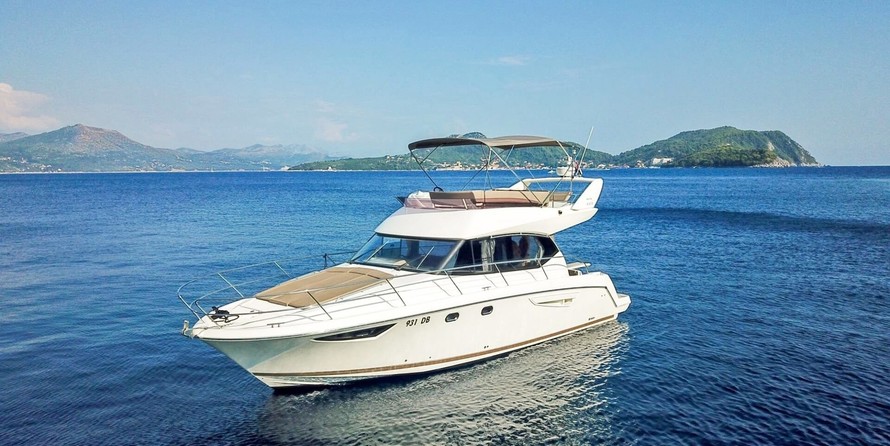 Jeanneau Prestige 590 Fly