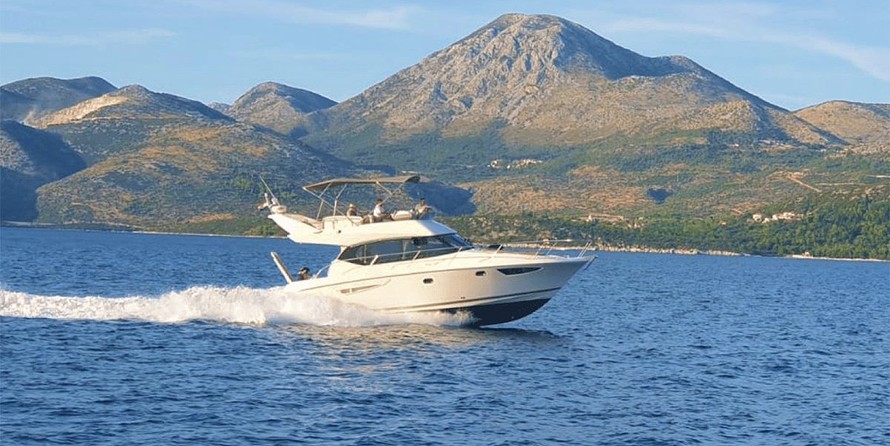 Jeanneau Prestige 590 Fly