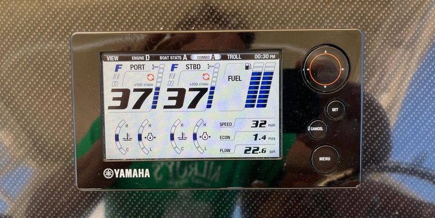 Grady-White Marlin 300