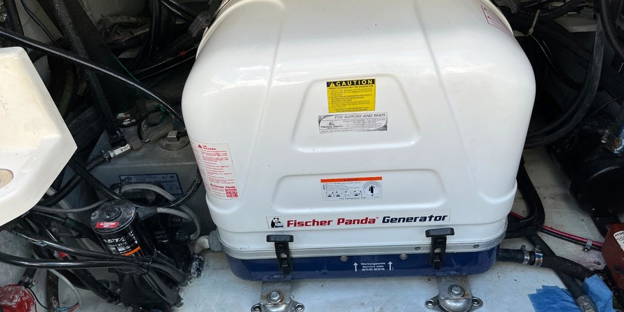 Grady-White Marlin 300