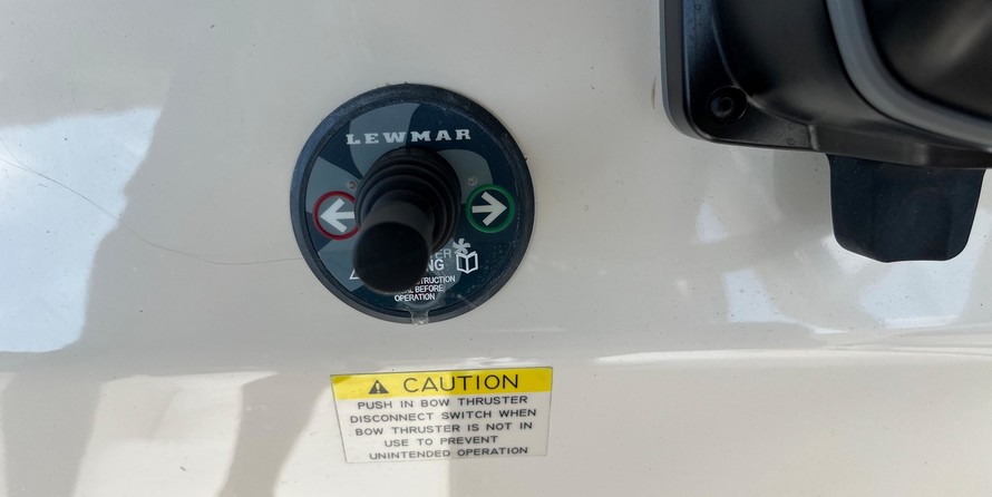 Grady-White Marlin 300