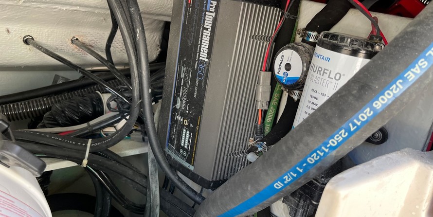 Grady-White Marlin 300