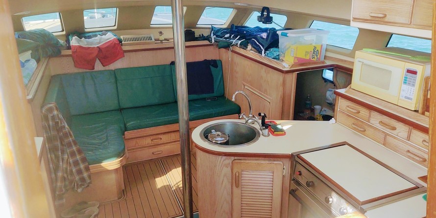 Island packet 35