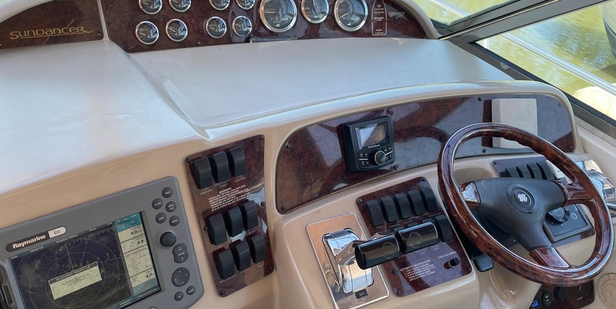 Sea Ray 370 Sundancer