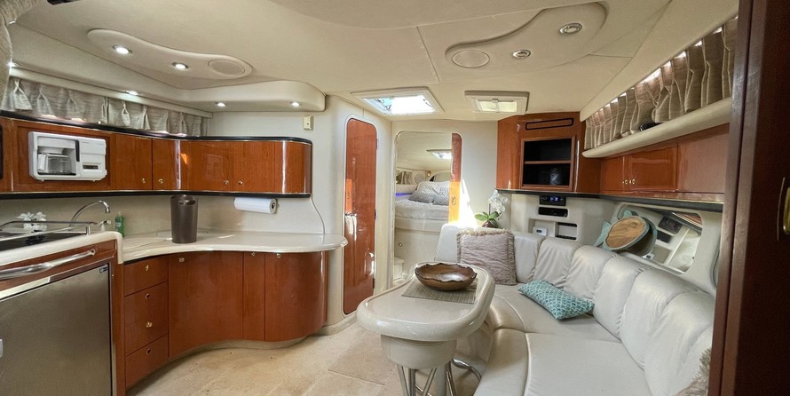 Sea Ray 370 Sundancer