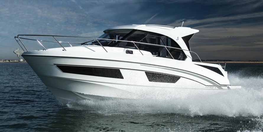 Beneteau Antares 9 OB