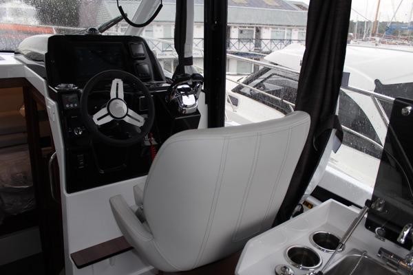 Beneteau Antares 9 OB