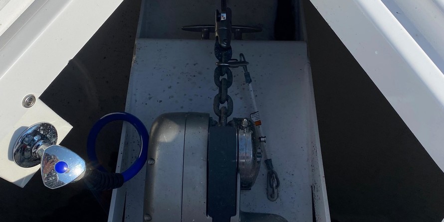 Cruisers Yachts 38 Express