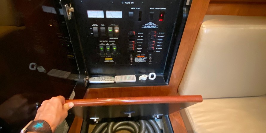 Sea Ray 390 Sundancer