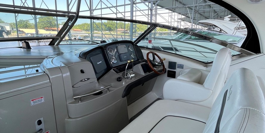 Sea Ray 390 Sundancer