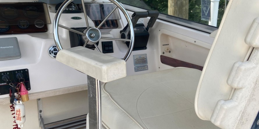 Grady-White Marlin 300